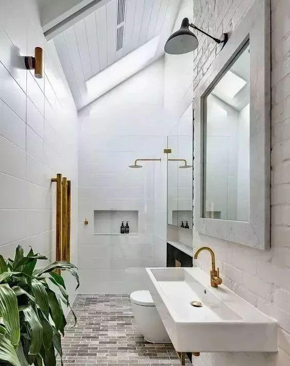 洗手盆|卫生间的10个设计原则，让小卫生间装出豪宅的大气感！