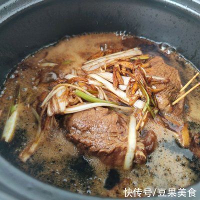 咸蛋黄酿肉|厨娘教你一招巧做咸蛋黄酿肉