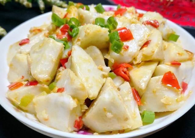 这碱性食材要多吃,10块钱3斤,上锅蒸一蒸,绵软细腻,香辣下饭