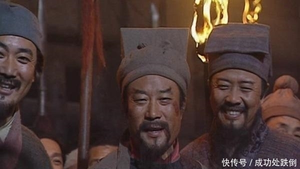 梁山|李逵天不怕地不怕,为何不敢惹武松你看他在梁山发现了啥