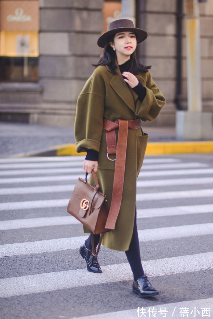 博主|大衣“买精不买多”,跟三木博主学,搭配裤子、半身裙超级显贵