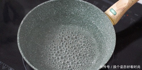 香绝|秒杀餐馆的好方子!上锅一焖香绝了,软糯超下饭!