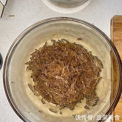 自己在家就能做的韭菜盒子