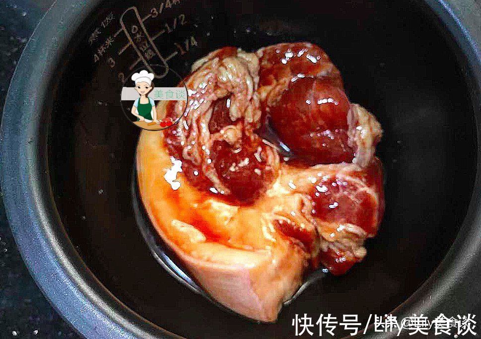 里脊肉|把猪肉放进电饭锅,不加一滴水直接焖,出锅香到流口水,渣都不剩