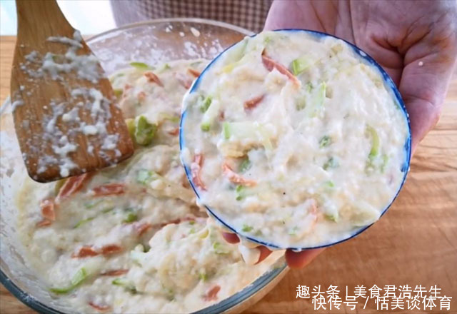 传统|豆腐和鸡蛋搭配最好吃的做法,外酥里嫩,打破豆腐传统做法