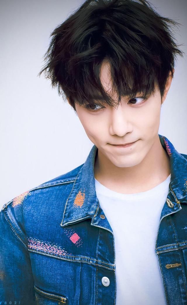 杨紫 娱乐圈爆料肖战、王一博、杨紫、李现、赵露思、虞书欣