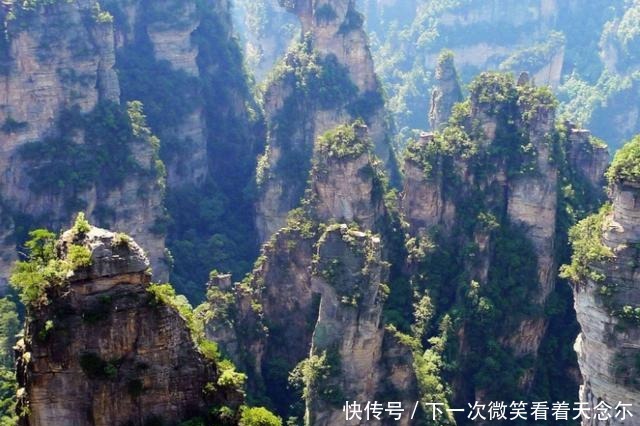 湖南一处避暑胜地走红，夏季均温仅20度，景色可与张家界相媲美