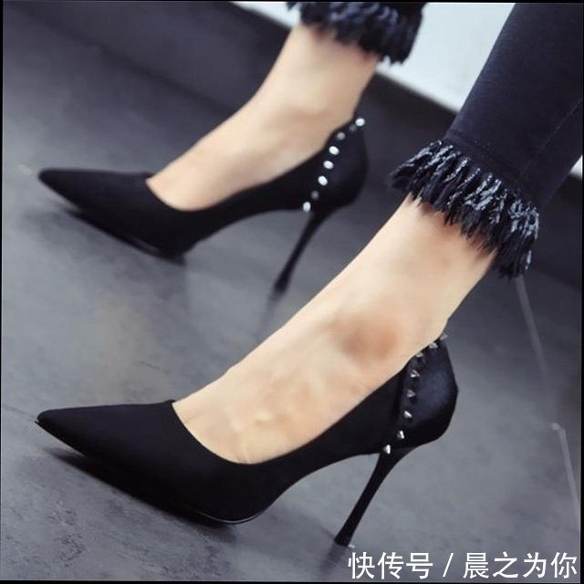 细高跟鞋 穿上一双时尚细高跟鞋,彰显女性高贵气质,走出你的自信优雅范!