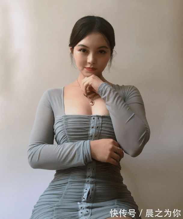 臀部|30岁健身博主,完美曲线,看不出生过孩子,练臀塑形她有一套哦