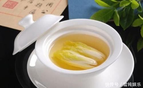 中国国宴一道菜,遭老外嘲笑太廉价,网友你们怕是吃不起