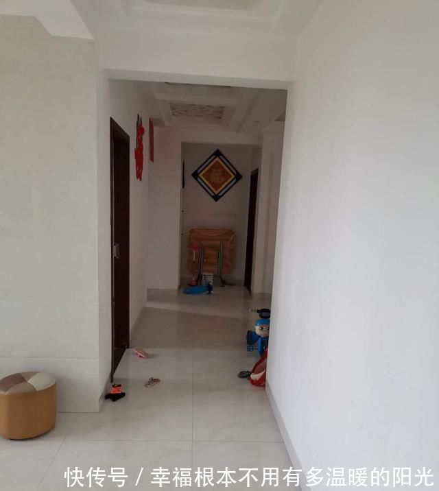 阳台上|娶了个邋遢媳妇,32万装修的新房半年乱成狗窝,客厅不堪入目