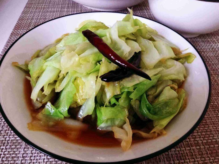 轻松|5步轻松搞定手撕包菜,一口气吃了三碗饭