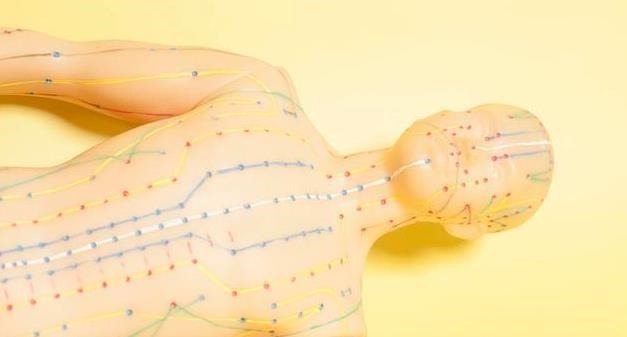 小江|胆经一通,全身轻松,每天怎么“敲”才健康不给疾病偷袭的机会