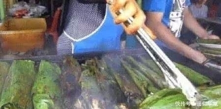 小吃|大叔街边的“万人迷”小吃,15元一条,很多人一次就可以吃3条