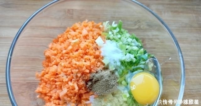 懒人早餐做法,1根山药2个鸡蛋,不用早起5分钟出锅,孩子抢着吃