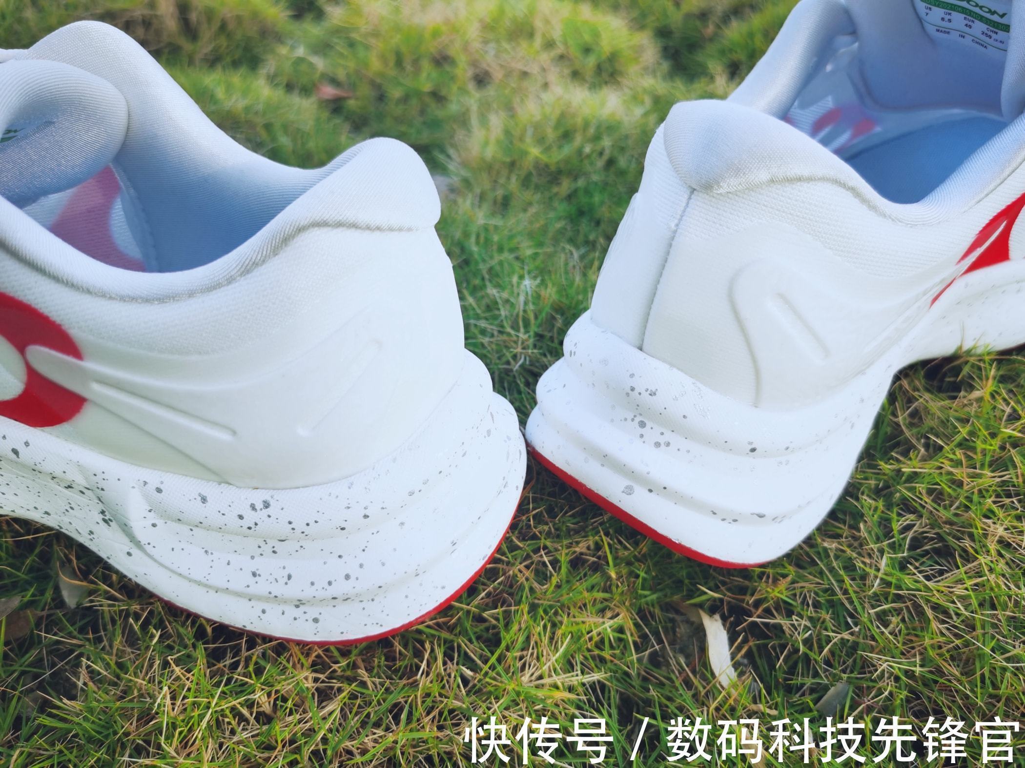 跑步 大胆尝试,咕咚逐日21K厚底跑鞋,加倍弹力爆发确实香