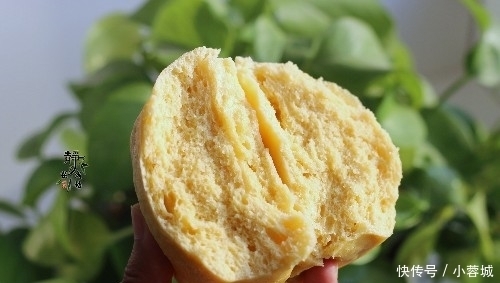 睡前蒸锅此种馒头，第二天早餐主食就有了，好吃还明目，孩子喜欢