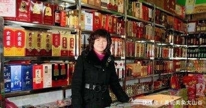 国内这3款白酒有点尴尬一瓶60元左右跟茅台一样好喝,却无人买