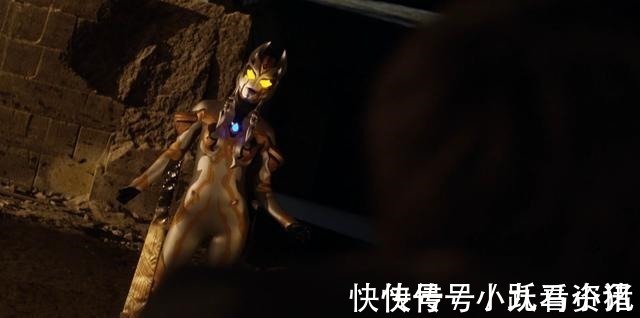 怪兽|《特利迦奥特曼》第一集正式播出,动作戏满分,但文戏却有点尬