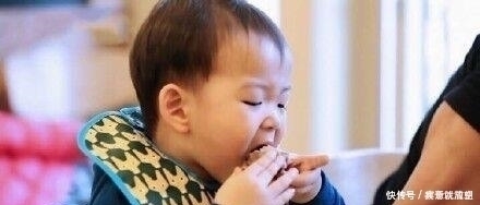 宝妈|给娃喂饭要注意,这些看似寻常的行为,对宝宝来说可能是一种伤害