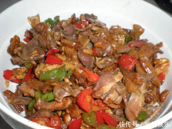 做法|双椒鲜猪手,剁辣椒炒鸡胗,紫菜豆腐煎,苦瓜酿的做法