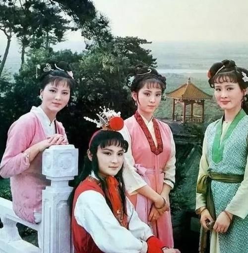 邢夫人@王夫人为什么没能在潇湘馆抄到贾宝玉的私物?紫鹃的话是准确答案