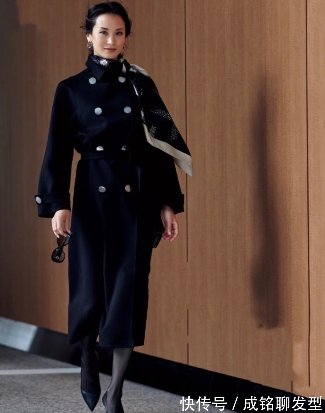 配饰 四五十岁的女人,建议学学这位日本博主的穿搭!端庄典雅又有魅力