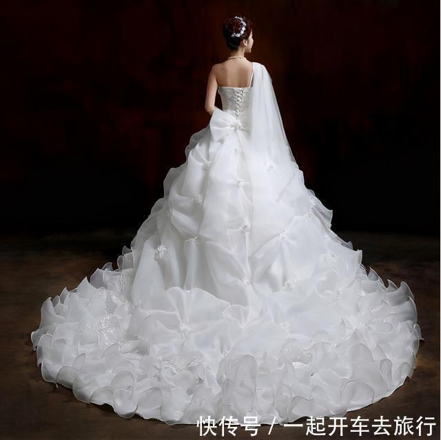 中国丝绸博物馆|凤冠霞帔VS洁白婚纱,哪个才是你属意的婚服婚纱又是怎样传入的