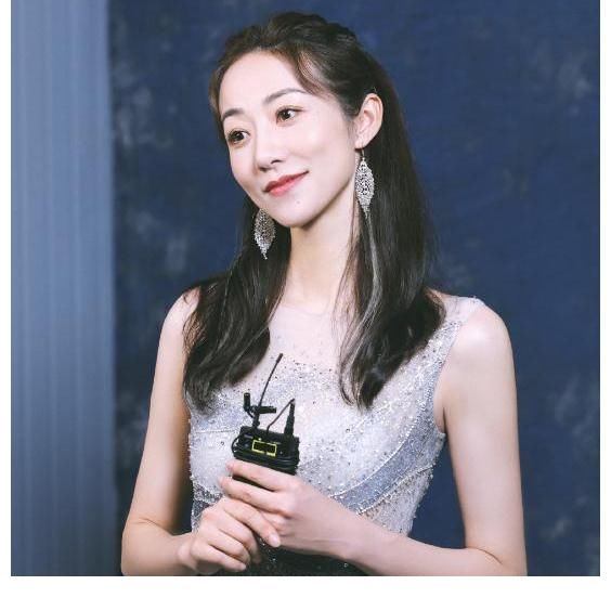 楊迪|12個(gè)新錄制綜藝：蔡明、楊洋、韓雪等人加盟，網(wǎng)友：有好戲看了