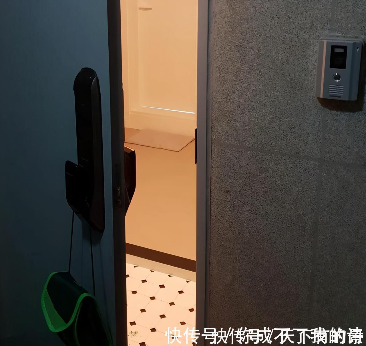 实木|夫妻改造56㎡老破小,变身简约舒适的小婚房,小餐厅设计真机智!