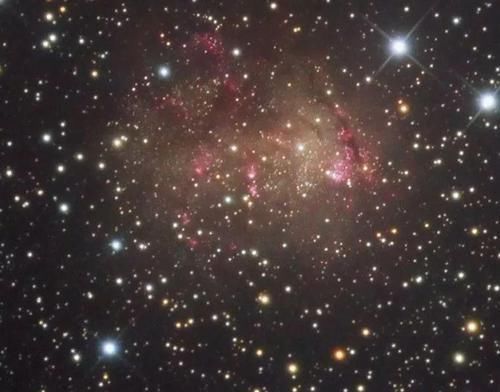 ngc 与宇宙同寿美国科学家发现一个超级星系竟然存在了130亿年