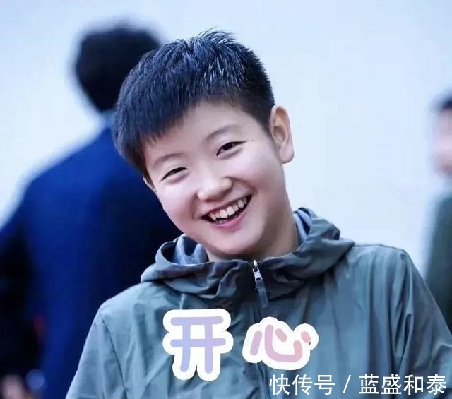 刘国梁|不让曼昱睡觉，孙颖莎洗澡为何喜欢和人说话坚强背后满满心疼！