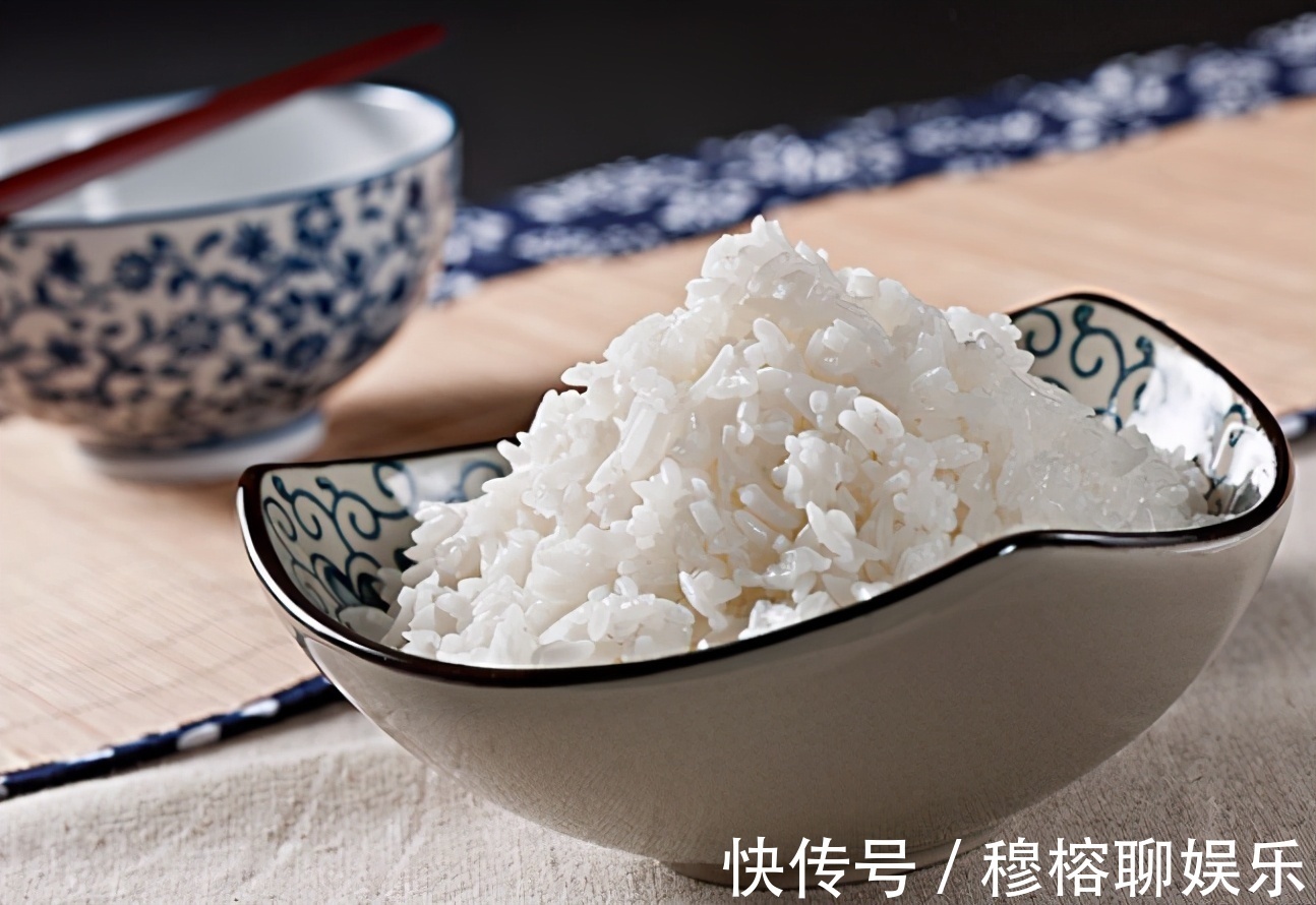 松软|蒸米饭，淘米后不要直接加水！牢记6点，米饭松软清甜，喷喷香