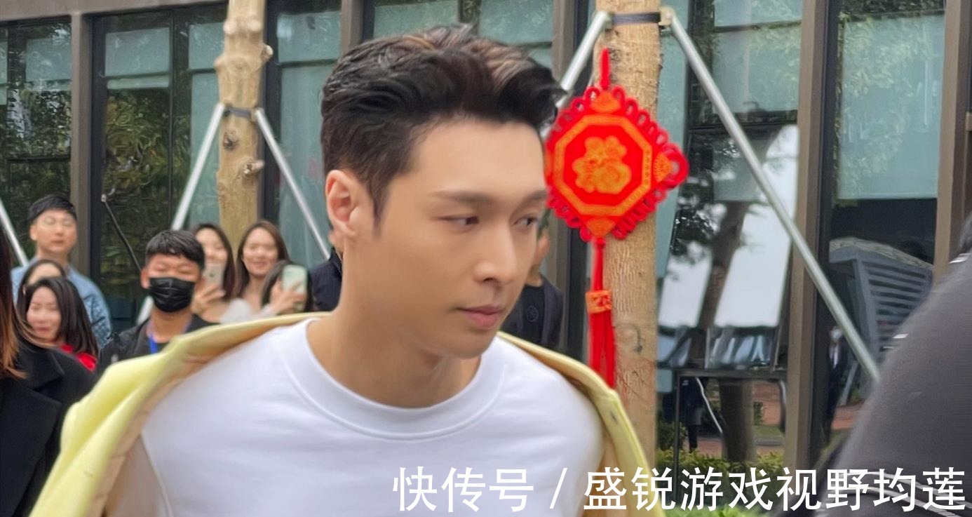 電視臺(tái)跨年晚會(huì)陣容相繼公開，央視嘉賓優(yōu)勢(shì)明顯，地方臺(tái)欠缺口碑