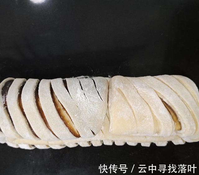 枣泥豆沙吐司（一次发酵）！