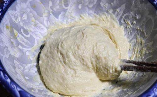 这饼我一周做2回，筷子一搅，外酥里软，大人孩子抢着吃，太香了