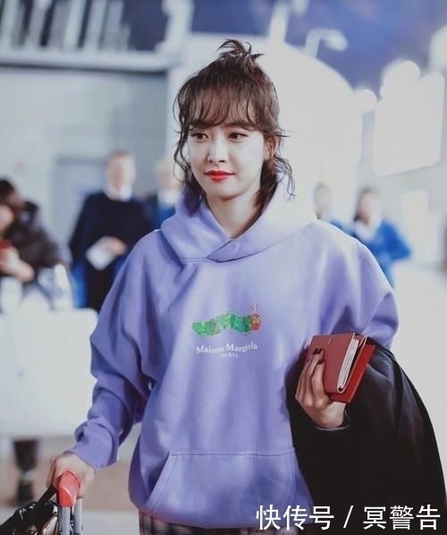 搭配|“卫衣”有你想象不到的时尚美!是直男最爱女生穿搭的单品了!