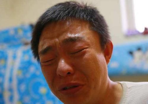 特长|5岁女儿一换衣服就锁门,爸爸担心偷偷看了一眼,瞬间红了眼眶