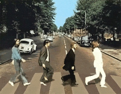 |搞笑动图:图6大哥一回头,把旁边小伙子吓的“过去了”