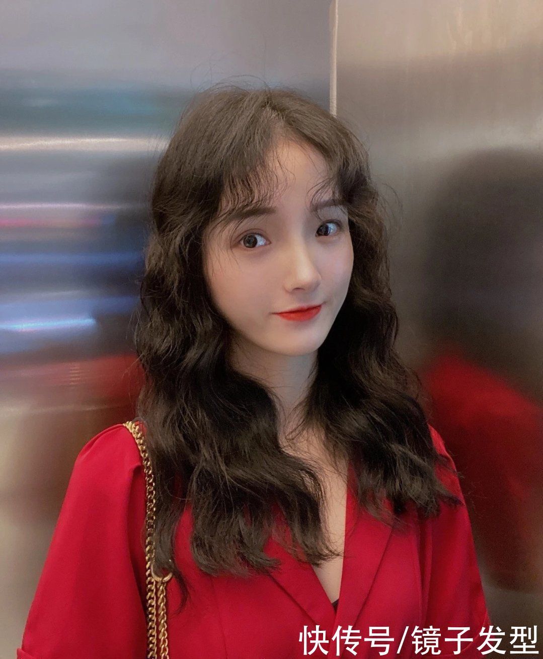 刘丽丽|新年发型别再乱剪了,这才是当下最火的发型,无论长短都很心动