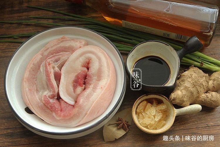 简单|家传20年的红烧肉做法,不放水不加盐,还不用炒糖色,简单更好吃
