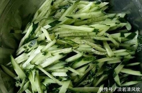 块钱|黄瓜新做法,简单易做成本不到5块钱