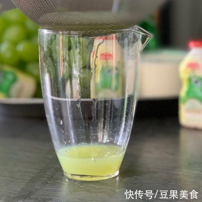 界界|一定要收藏的青提乳酸气泡饮，简单零失败