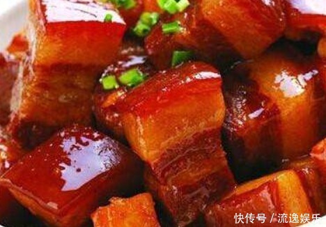 火红的嫩肉和诱人的香味撩人心弦,那种欲罢不能,流口水的香,馋