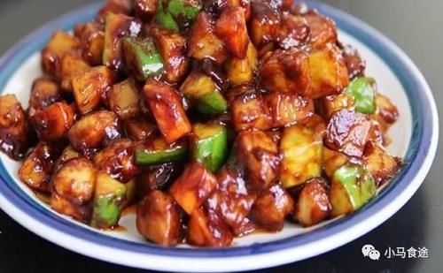 精选砂锅鱼头、炝锅鱼头、五香肉柳、酱爆肉丁等几道餐厅热菜做法