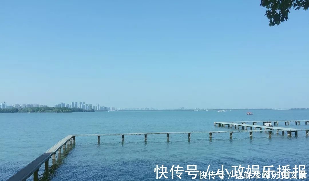 简简吟@宅在家,没事做就读一读这40句古诗词,每一句都是人间绝句