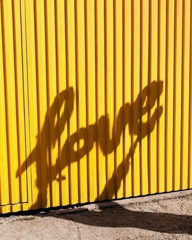 明年的流行色居然是它,这篇全是搭配灵感!