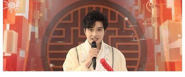 央视制作跨年直播节目,4位主持人大赛选手亮相,陈旻成主持门面