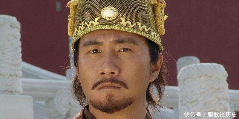 农民|朱元璋微服私访见一农夫叹气，老大爷说了1句话，朱元璋怒斩当地县令！