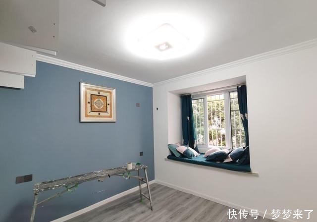 家具|看她家极简装修,全屋舍弃吊顶,电视墙不做造型,还没家具很漂亮